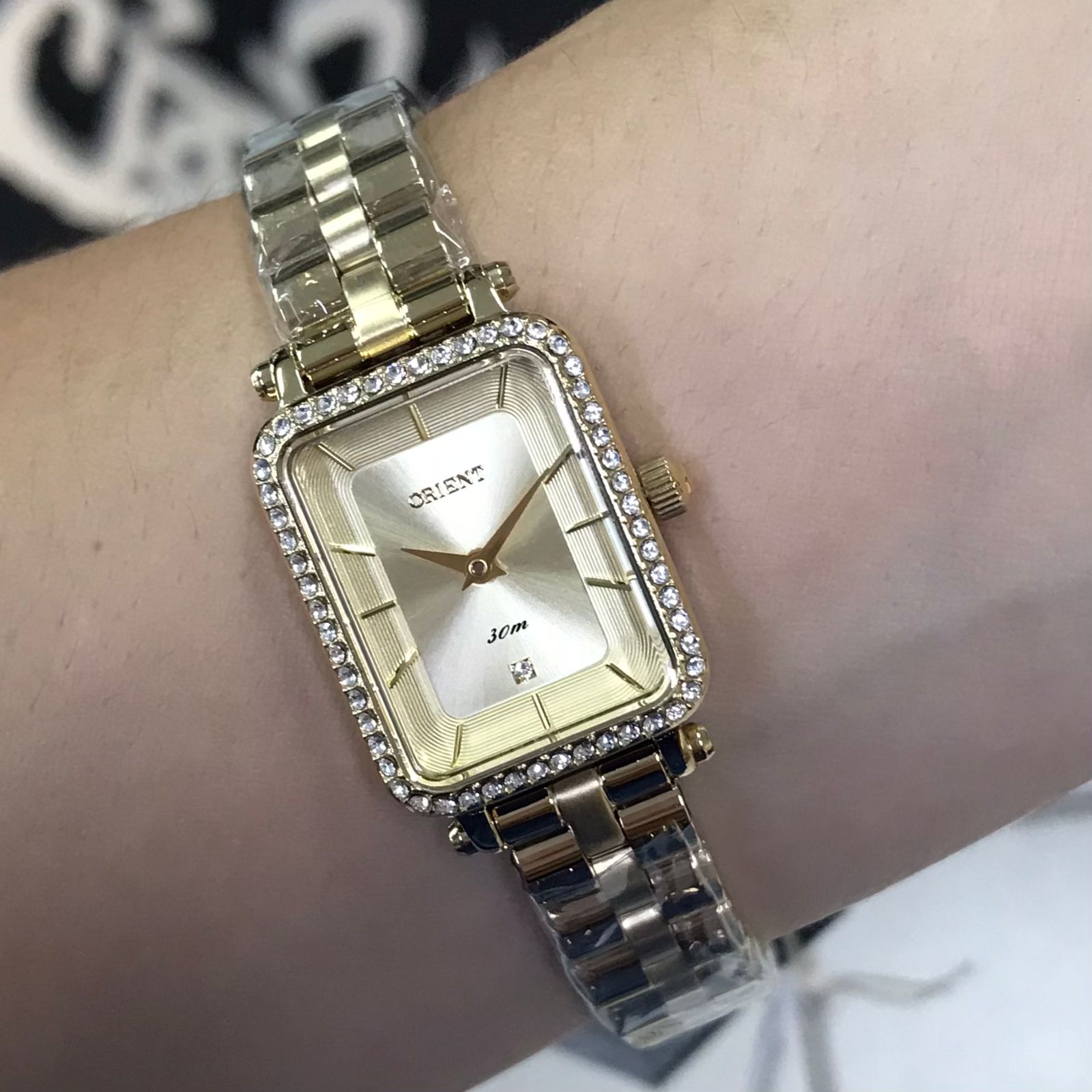 Orient Quartzo Mini Analógico Feminino LGSS0066 Champanhe Dourado