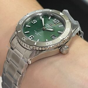 Orient Sports Solar Mako RA-WJ0001E10B Verde. - Image 4