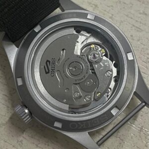 Seiko 5 Sports Field 36 mm Automatico SRPJ85 - Image 6