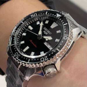 Seiko 5 Sports SRPL85B1 Preto - Image 3