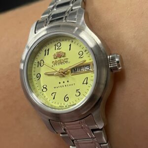 Orient 3 estrelas Automático Feminino 559WA6NH Amarelo Prata - Image 3
