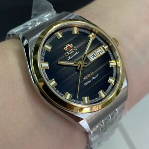 Orient Automatico 3 Estrelas Heritage YN6TT014 Preto Dourado - Imagem 3
