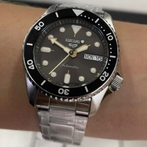 Seiko Automatico 5 Sports 38 mm SRPL79B1 Preto Prata - Imagem 4